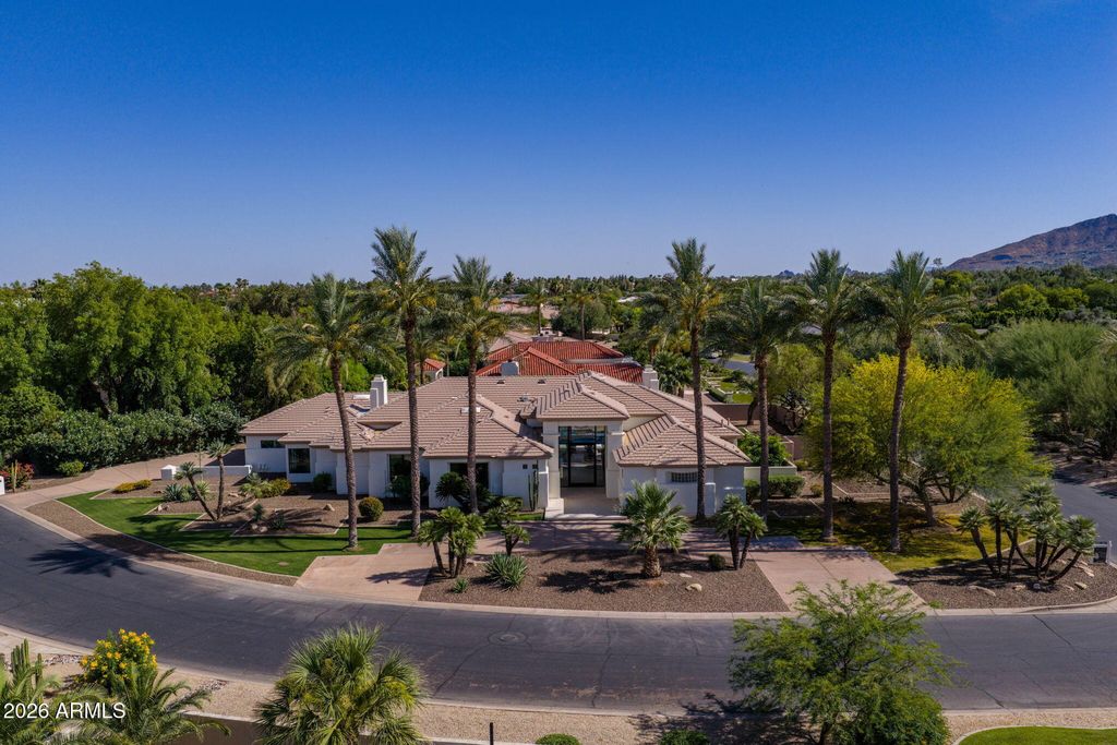 7101 E BELMONT Avenue, Paradise Valley, AZ 85253