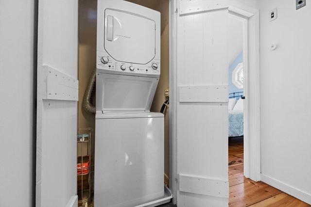 4 Hyannis Point Rd 4, Mashpee, MA 02649