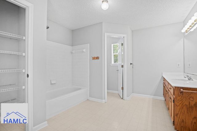 810 Winchester Road, Hinesville, GA 31313