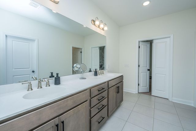 134 Darby Meadow Lane, Ridgeville, SC 29472