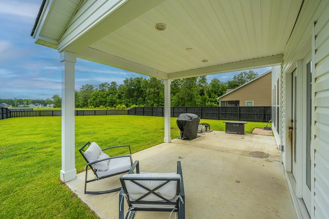 134 Darby Meadow Lane, Ridgeville, SC 29472