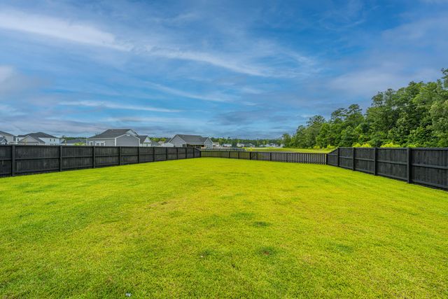 134 Darby Meadow Lane, Ridgeville, SC 29472