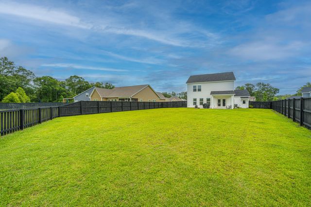 134 Darby Meadow Lane, Ridgeville, SC 29472