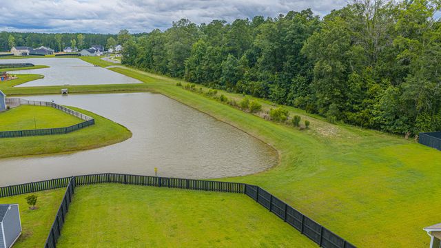 134 Darby Meadow Lane, Ridgeville, SC 29472