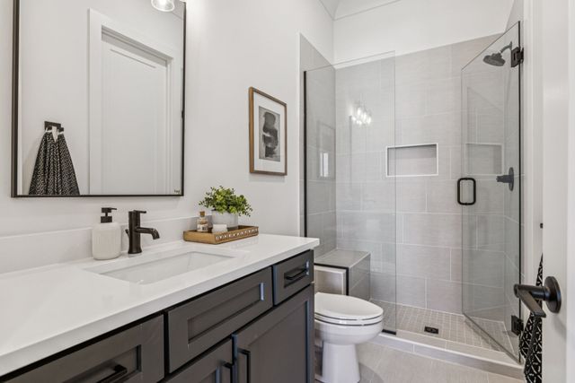 2246 Brakeman Ln, Thompsons Station, TN 37179