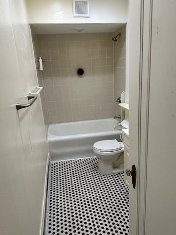 58 Taft Avenue 3, Providence, RI 02906