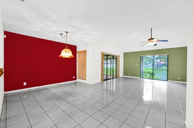 7055 Marlberry Ln 7055, Tamarac, FL 33321