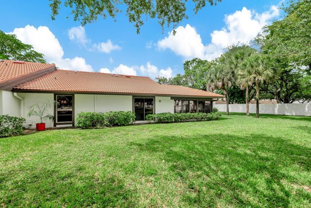 7055 Marlberry Ln 7055, Tamarac, FL 33321