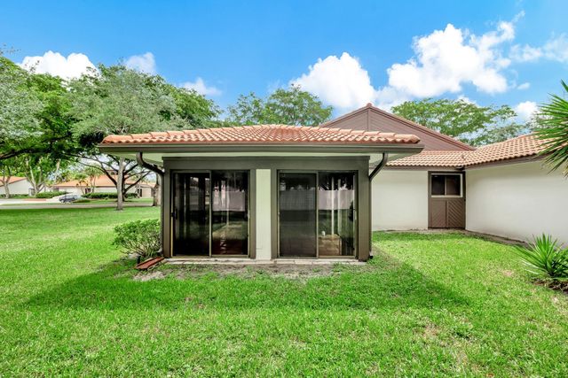 7055 Marlberry Ln 7055, Tamarac, FL 33321