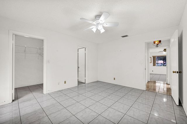 7055 Marlberry Ln 7055, Tamarac, FL 33321
