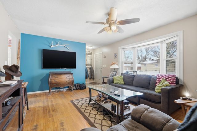 9180 207th Street W, Lakeville, MN 55077