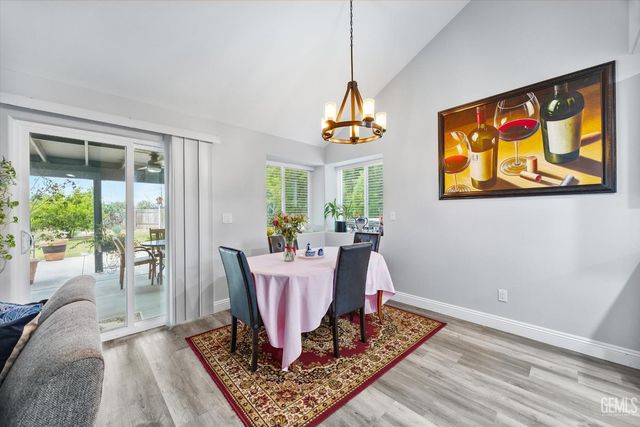 8917 Worrell Court, Bakersfield, CA 93311