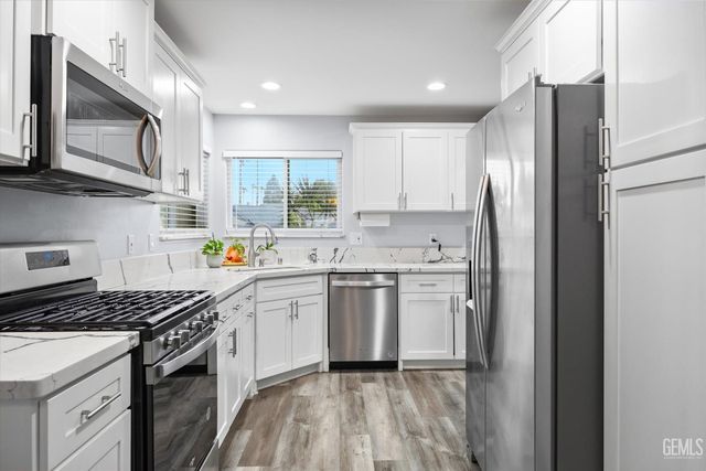 8917 Worrell Court, Bakersfield, CA 93311