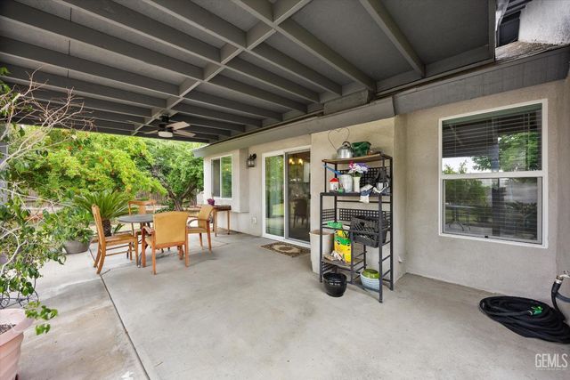 8917 Worrell Court, Bakersfield, CA 93311