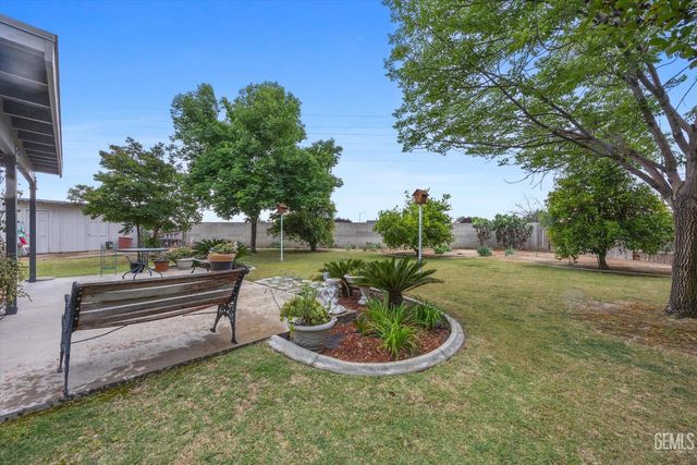 8917 Worrell Court, Bakersfield, CA 93311