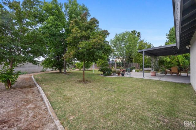 8917 Worrell Court, Bakersfield, CA 93311