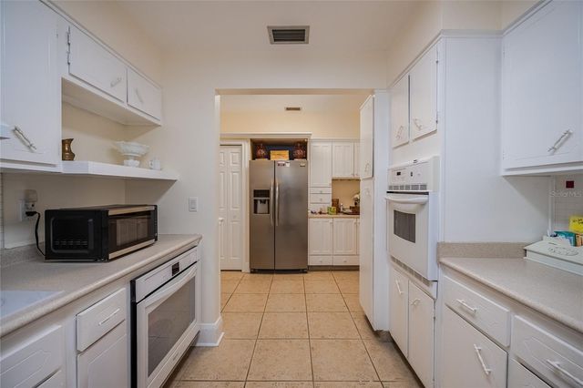 315 W OAK DRIVE, Lakeland, FL 33803