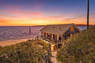 47 Pond Road, Truro, MA 02666