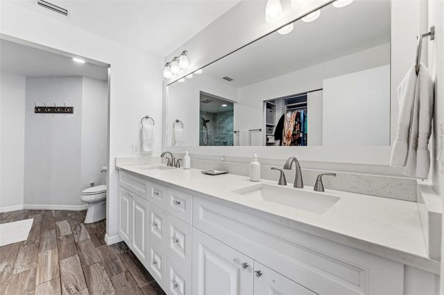 2605 W BALLAST POINT BOULEVARD, Tampa, FL 33611