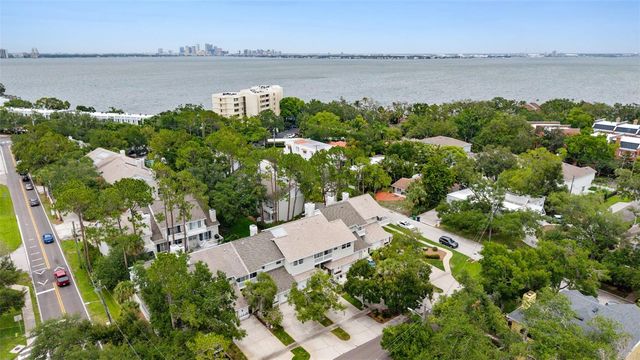 2605 W BALLAST POINT BOULEVARD, Tampa, FL 33611