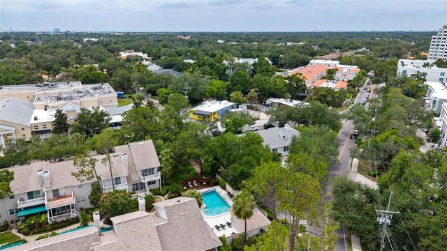 2605 W BALLAST POINT BOULEVARD, Tampa, FL 33611