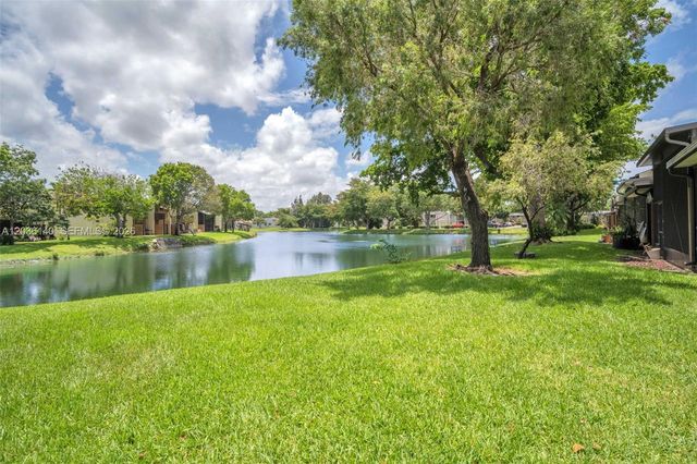 4171 SW 85th Ave, Davie, FL 33328