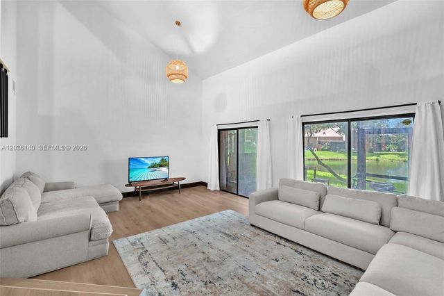 4171 SW 85th Ave, Davie, FL 33328