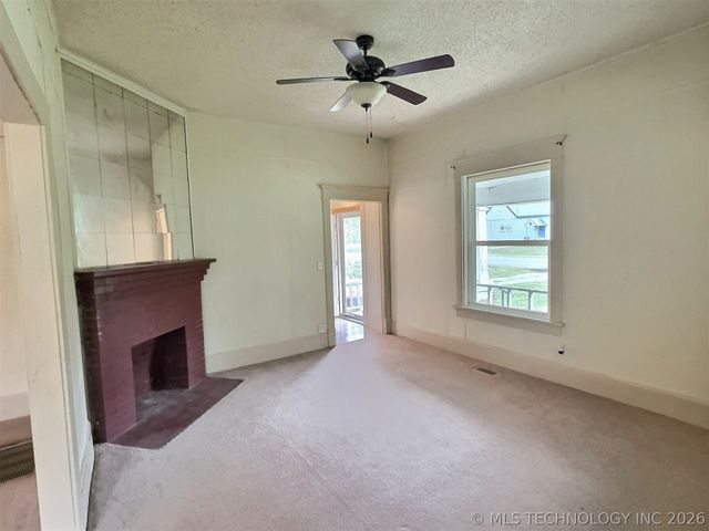 414 W 7th Street, Chelsea, OK 74016