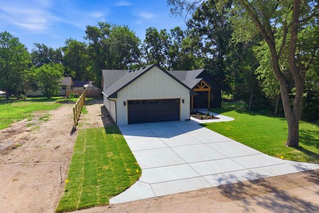 3748 N N Salina Rd, Wichita, KS 67204