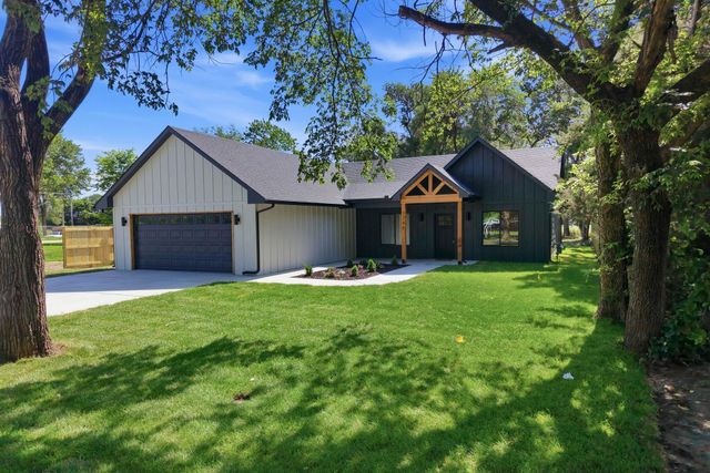 3748 N N Salina Rd, Wichita, KS 67204