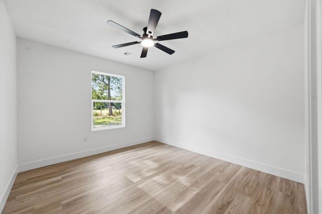 3748 N N Salina Rd, Wichita, KS 67204