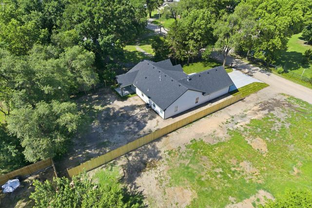 3748 N N Salina Rd, Wichita, KS 67204