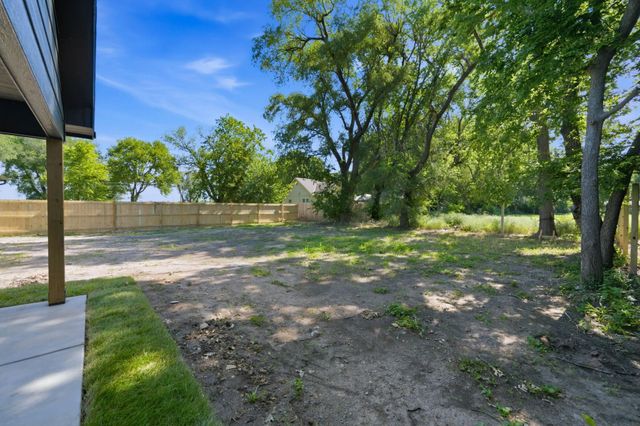 3748 N N Salina Rd, Wichita, KS 67204