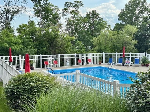1813 Kenzie Drive, Robinson Twp, PA 15205