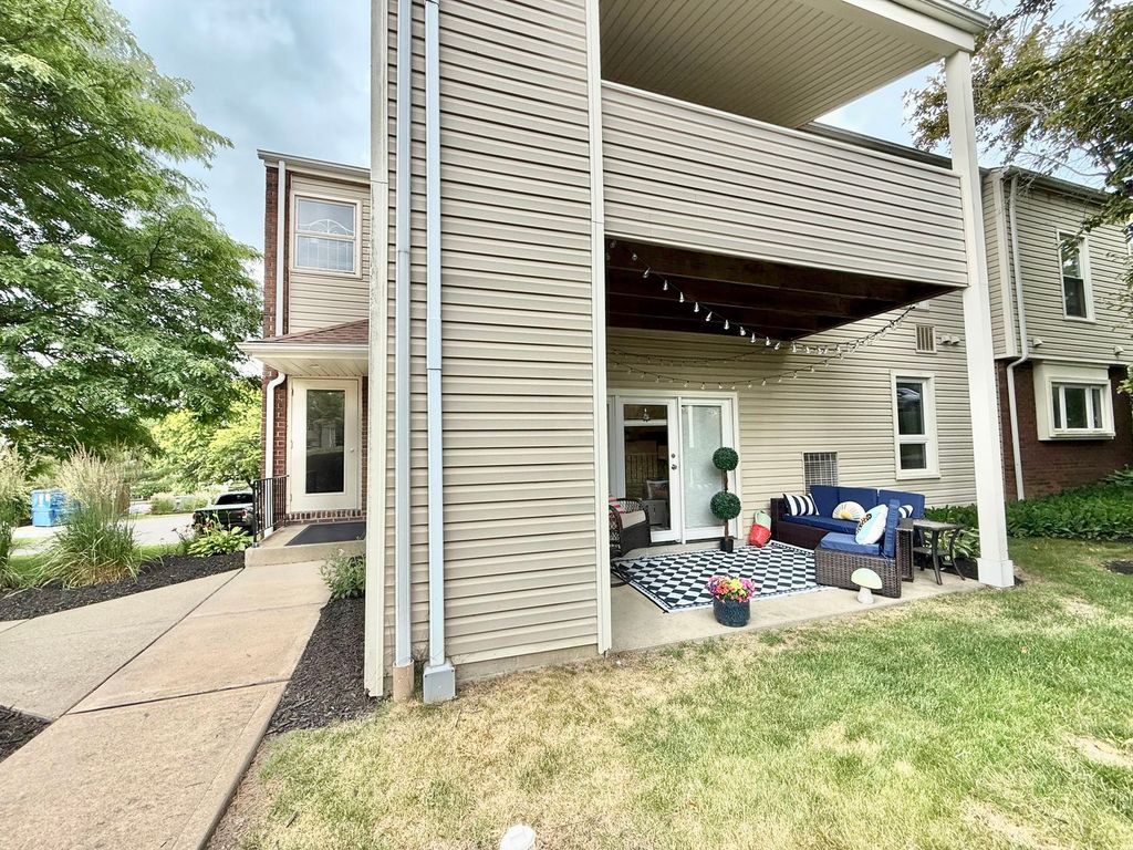1813 Kenzie Drive, Robinson Twp, PA 15205