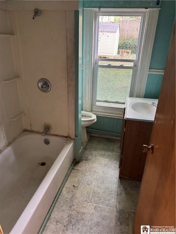 35 Baker Street, Jamestown, NY 14701