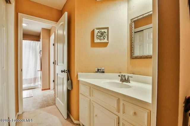 1913 N Genoa Avenue, Lubbock, TX 79416