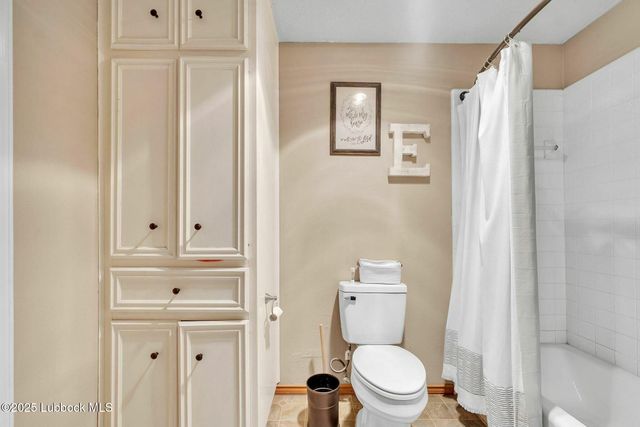 1913 N Genoa Avenue, Lubbock, TX 79416