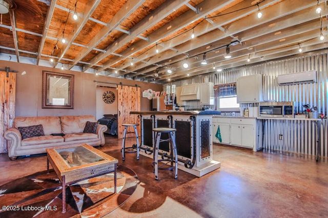 1913 N Genoa Avenue, Lubbock, TX 79416