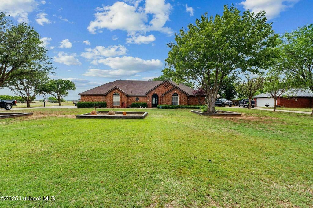 1913 N Genoa Avenue, Lubbock, TX 79416
