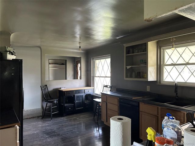 16465 Almont Road, Berlin Township, MI 48002