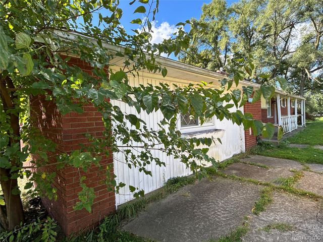 16465 Almont Road, Berlin Township, MI 48002