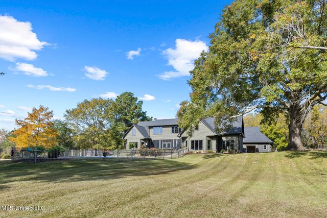 282 Deer Haven Drive, Madison, MS 39110