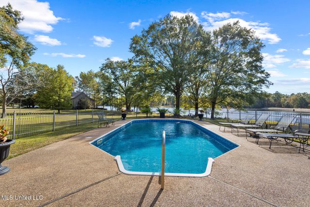 282 Deer Haven Drive, Madison, MS 39110