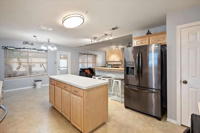 1100 Fawn Meadow Trail, Kennedale, TX 76060