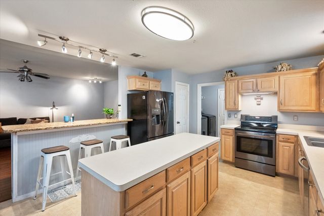 1100 Fawn Meadow Trail, Kennedale, TX 76060