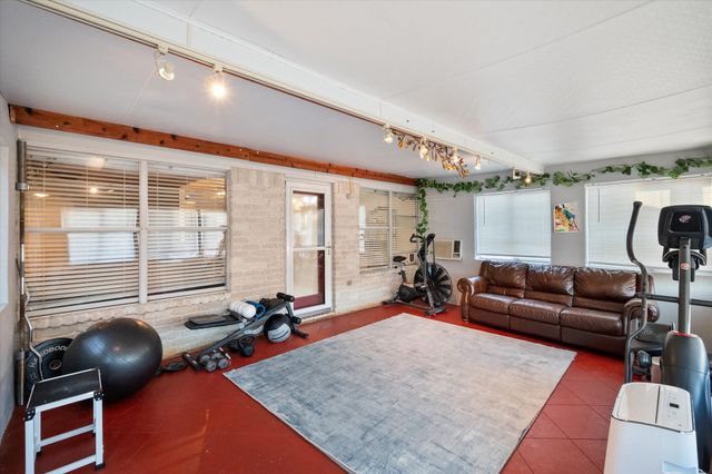 1100 Fawn Meadow Trail, Kennedale, TX 76060