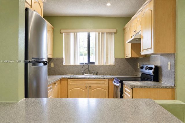 5095 NW 195th Lane, Miami Gardens, FL 33055