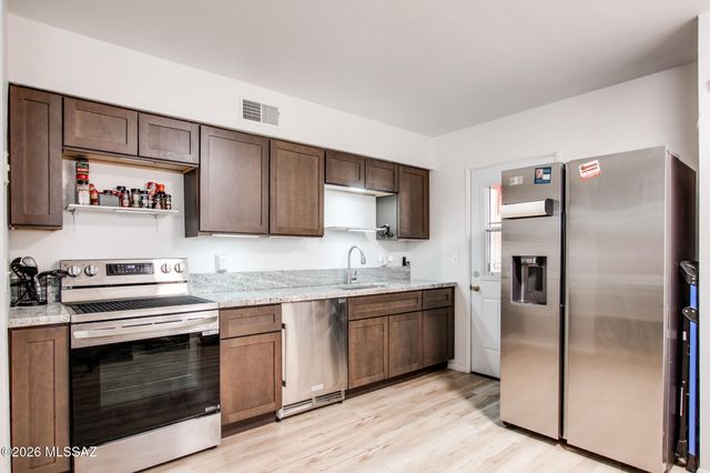 1913 W La Osa Drive, Tucson, AZ 85705