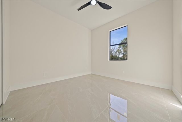 862 Nimitz BLVD, Lehigh Acres, FL 33974